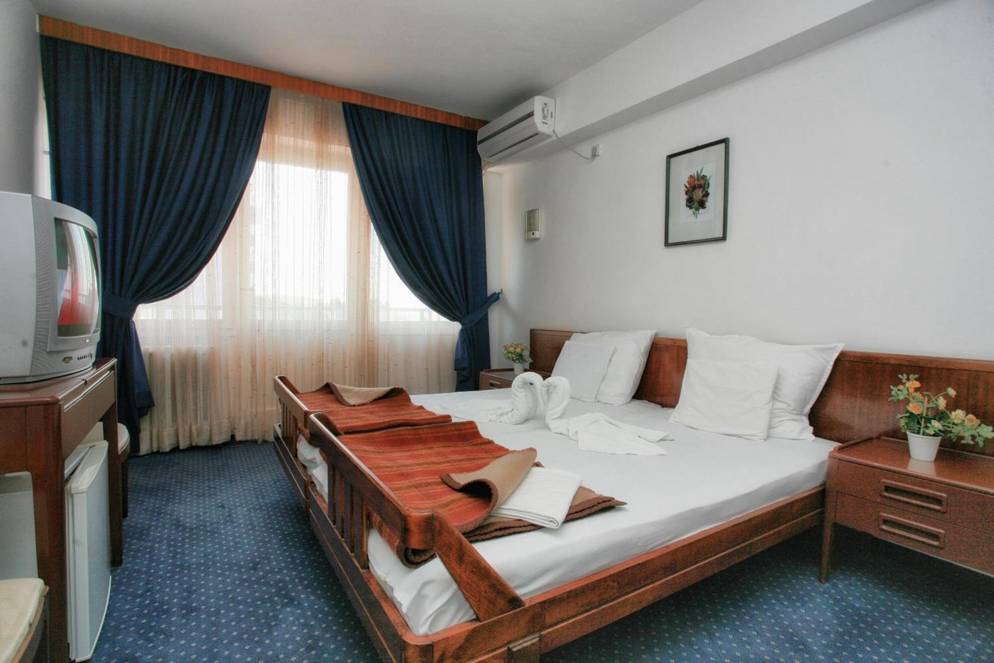 Corpus B - Hotel Albatros อุลซิน ห้อง รูปภาพ